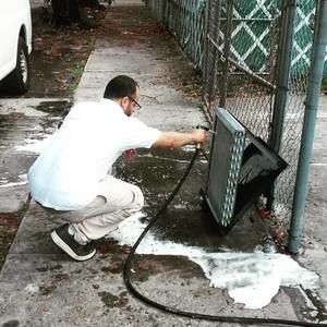 Meet your Posher, Carlos